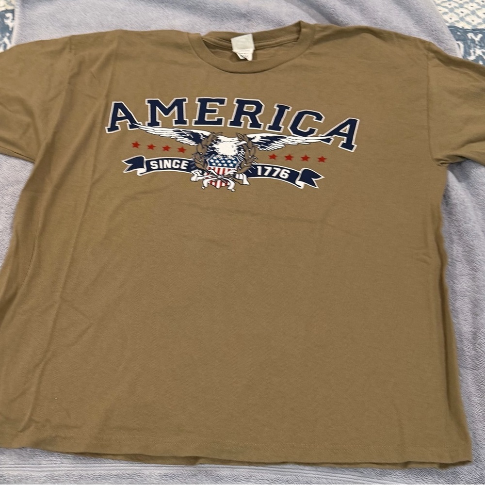 Men's Tan Graphic T-Shirt